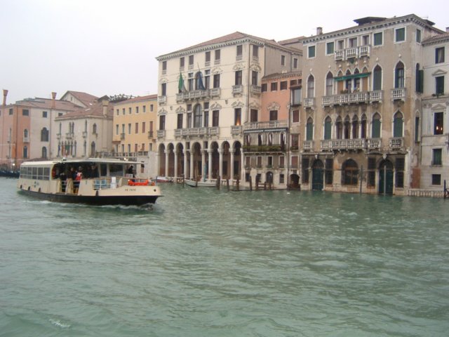 med_cruise104.jpg